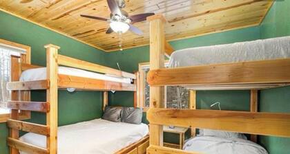 A Private Oasis on Lake Superior with beach. Port Wing, WI