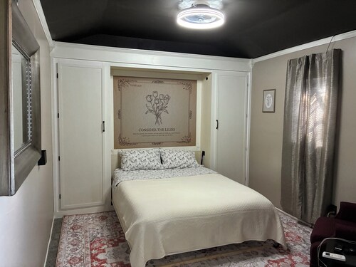 Tiny Home on 3 park like acres in New Iberia, LA