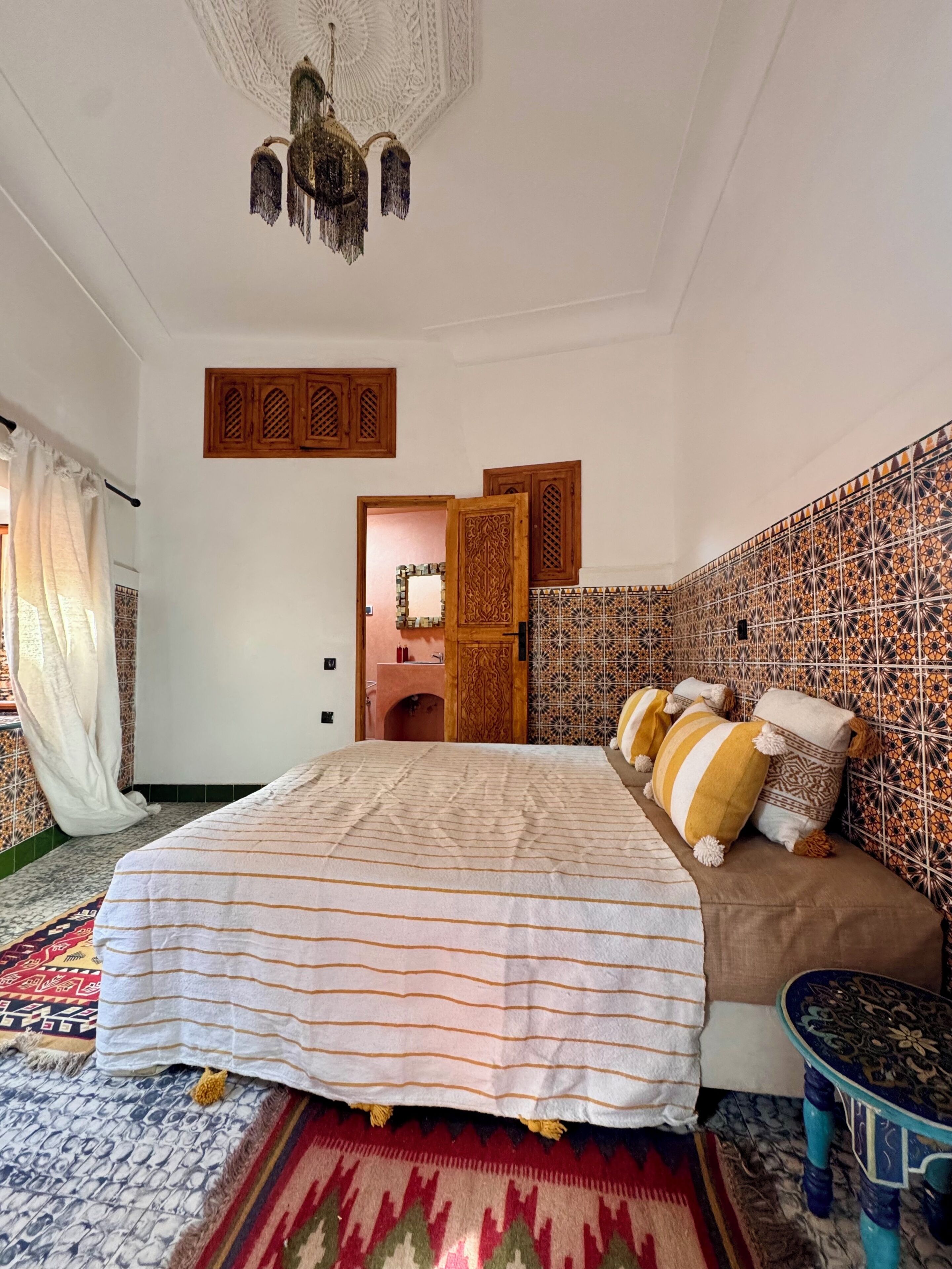 Classic Triple Room | Iron/ironing board, free WiFi