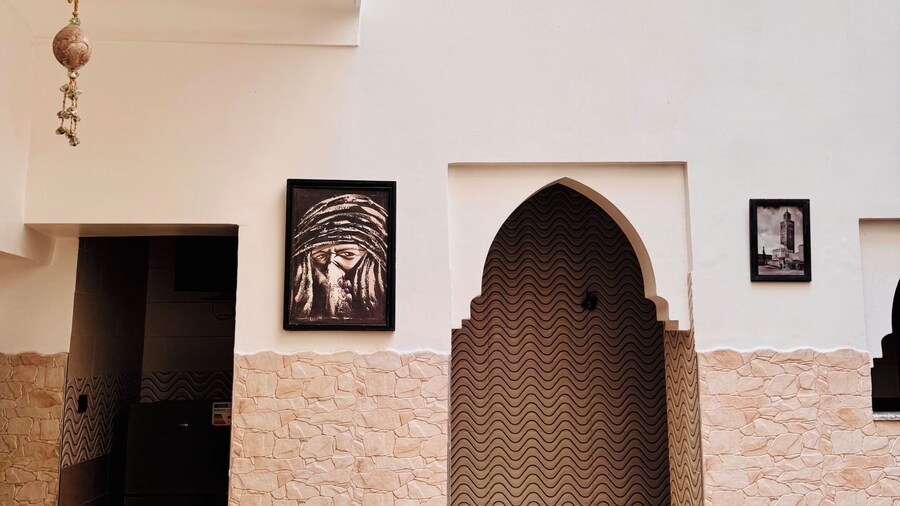 Riad Omi Zelya