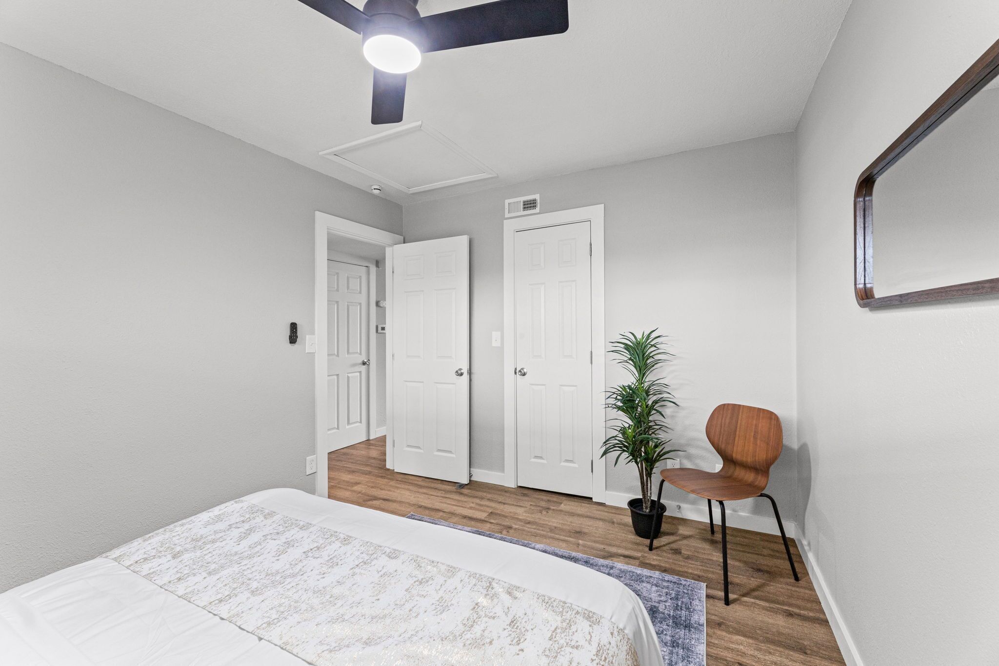 2 bedrooms, iron/ironing board, free WiFi, bed sheets