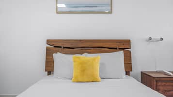 Deluxe Studio, Balcony, Partial Sea View | Free WiFi