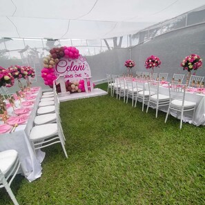 Outdoor banquet area - DESTINATION RESORT CENTRE  (Makutano)