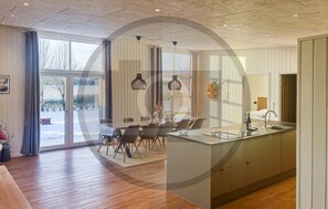 Dining - Lovely home in Roslev with house sea view (Roslev)