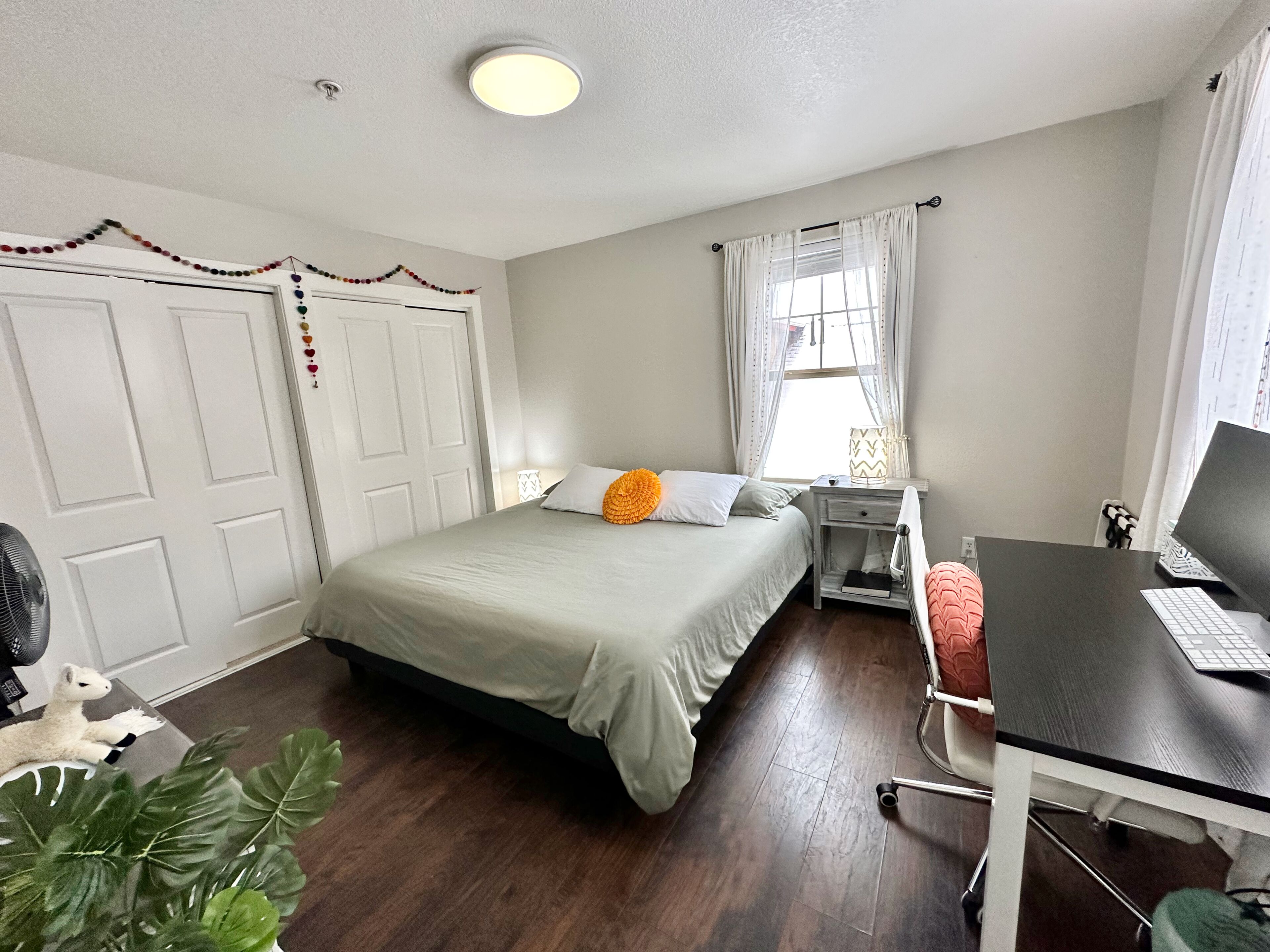 1 bedroom, desk, iron/ironing board, travel crib