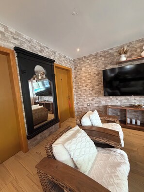 Interior - 11-bedroom mansion for 22 guests, plus a rooftop (Playa del Carmen)