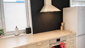 Superior Villa | Private kitchen | Fridge, microwave, oven, dishwasher