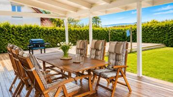 Superior Villa | Outdoor dining