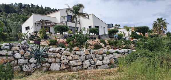 Exterior - Vrbo Property (Calvisson)