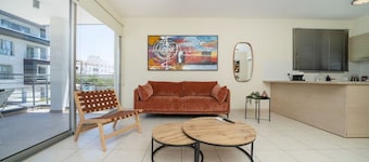 Modern 2 bedroom flat