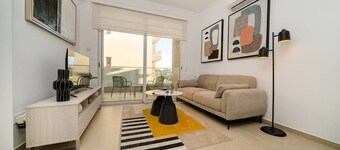 New 1 bedroom flat next to university