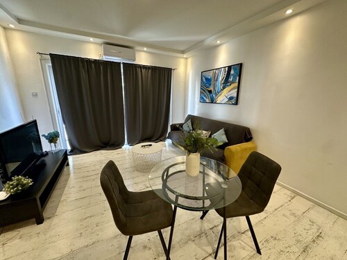 1-bedroom flat 100m from the beach in Tourist area