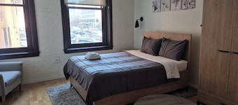 Trumbull Apartments