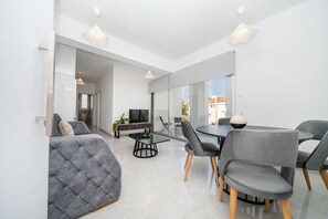 Dining - New 2 bedroom flat in Aglantzia (Aglantzia)