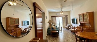 2 bedroom flat by the sea
