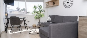 Central, near sea 1 bedroom flat