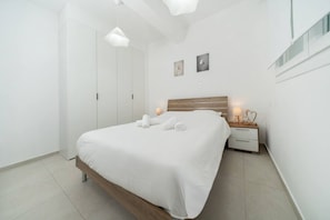 Desk, iron/ironing board, WiFi - 1 Bedroom flat in Aglatzia (Aglantzia)