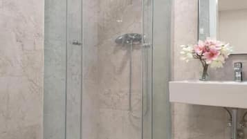 Apartment, 2 Bedrooms | Bathroom