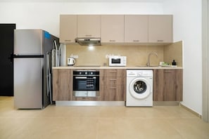 Private kitchen - New 1 bedroom flat next to the university (Aglantzia)