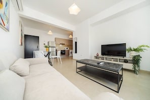 Living area - New 1 bedroom flat next to the university (Aglantzia)