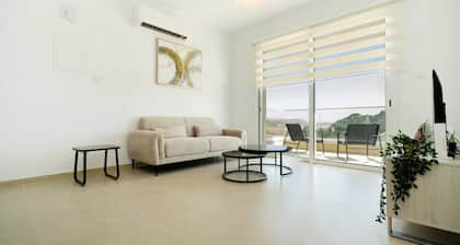 New 1 bedroom flat next to university