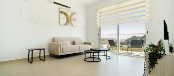 New 1 bedroom flat next to university