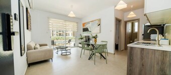 New 1 bedroom flat next to university