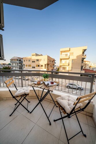 1 bedroom flat near center