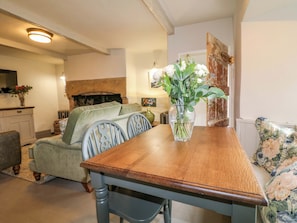 Dining - HOPE COTTAGE, family friendly, with open fire in Great Longstone (Bakewell)