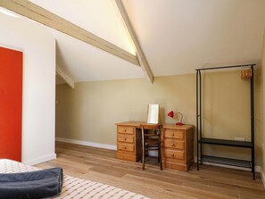 WiFi, bed sheets - REDDAWAY BYRE, pet friendly, character holiday cottage in Okehampton (Okehampton)