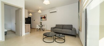 New 1 bedroom flat next to university