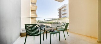 New 1 bedroom flat next to university