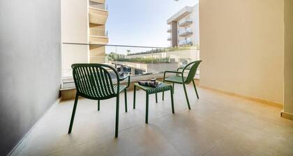 New 1 bedroom flat next to university