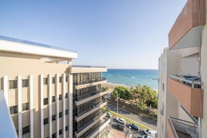 Exterior - Seafront central 1 bedroom flat (Limassol)