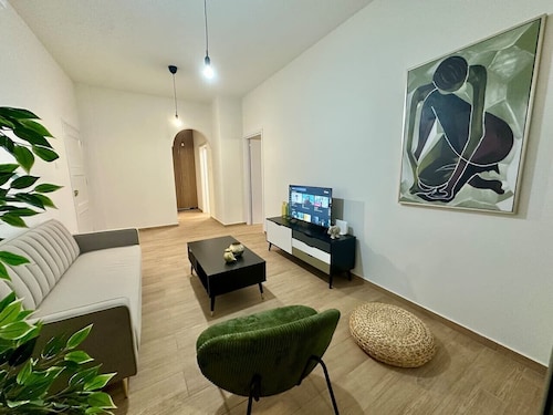 Near City center 1 bedroom flat