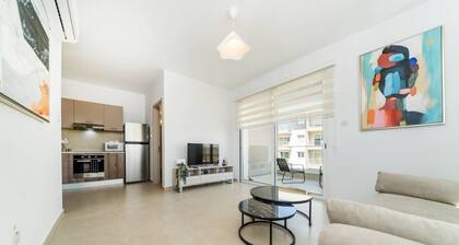 New one bedroom flat next to university