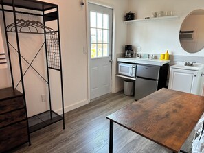 Private kitchen - Private Guest Suite—15 Min to Siesta Key (Sarasota)