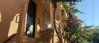 Casa Bouganvillea will welcome you right in the heart of the historic center, just a stone's throw from the sea