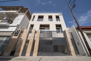 Exterior - New central studio with balcony (Limassol)