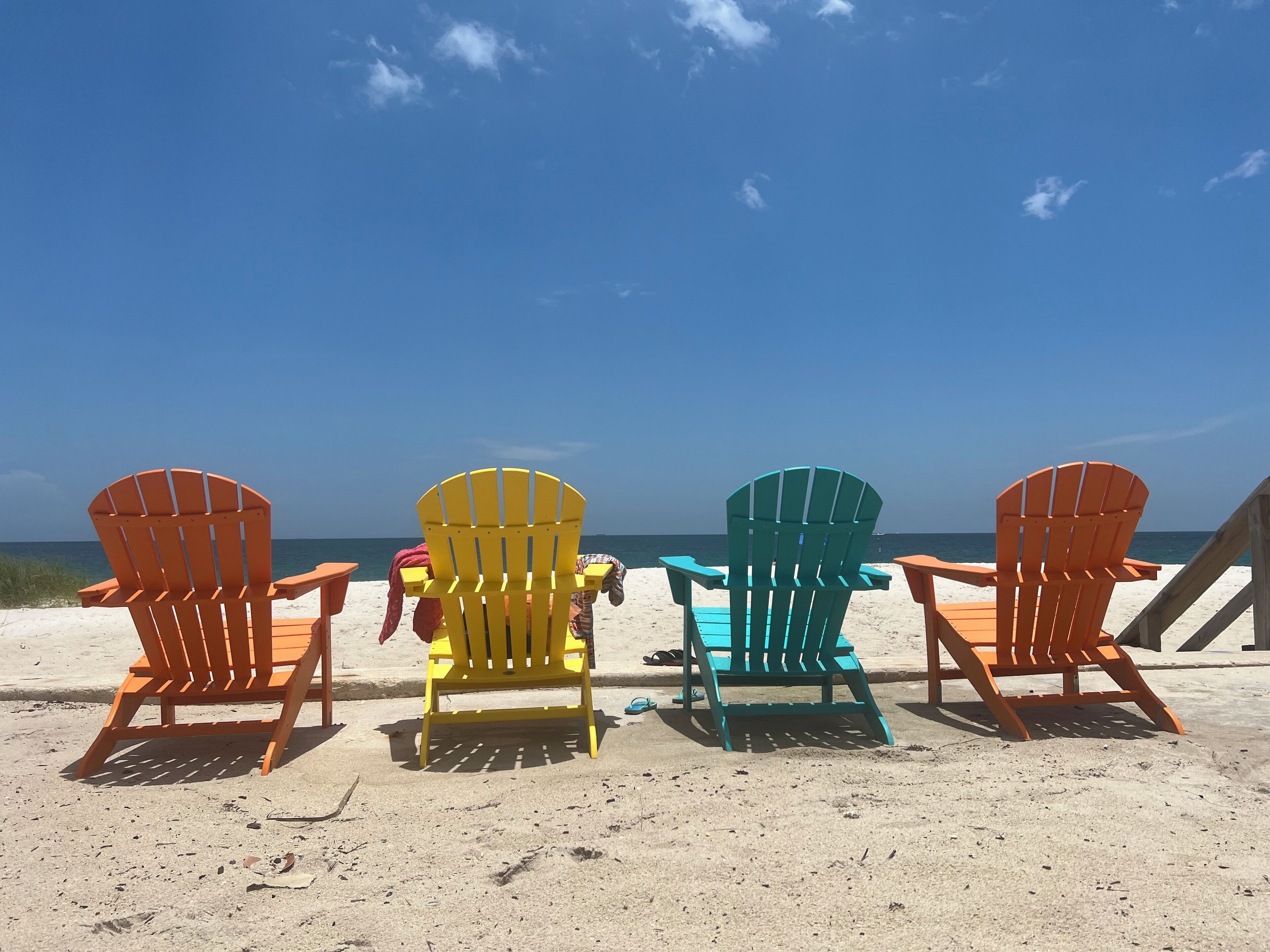 Beach nearby, sun-loungers, beach towels