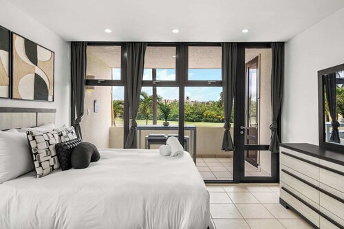 Palmas Fairway View | Pool & Beach Access, Views