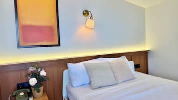 Blackout curtains, iron/ironing board, free WiFi