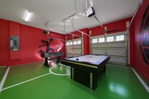 Spielezimmer