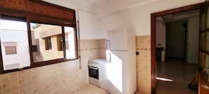 Private kitchen - Vrbo Property (El Jadida)