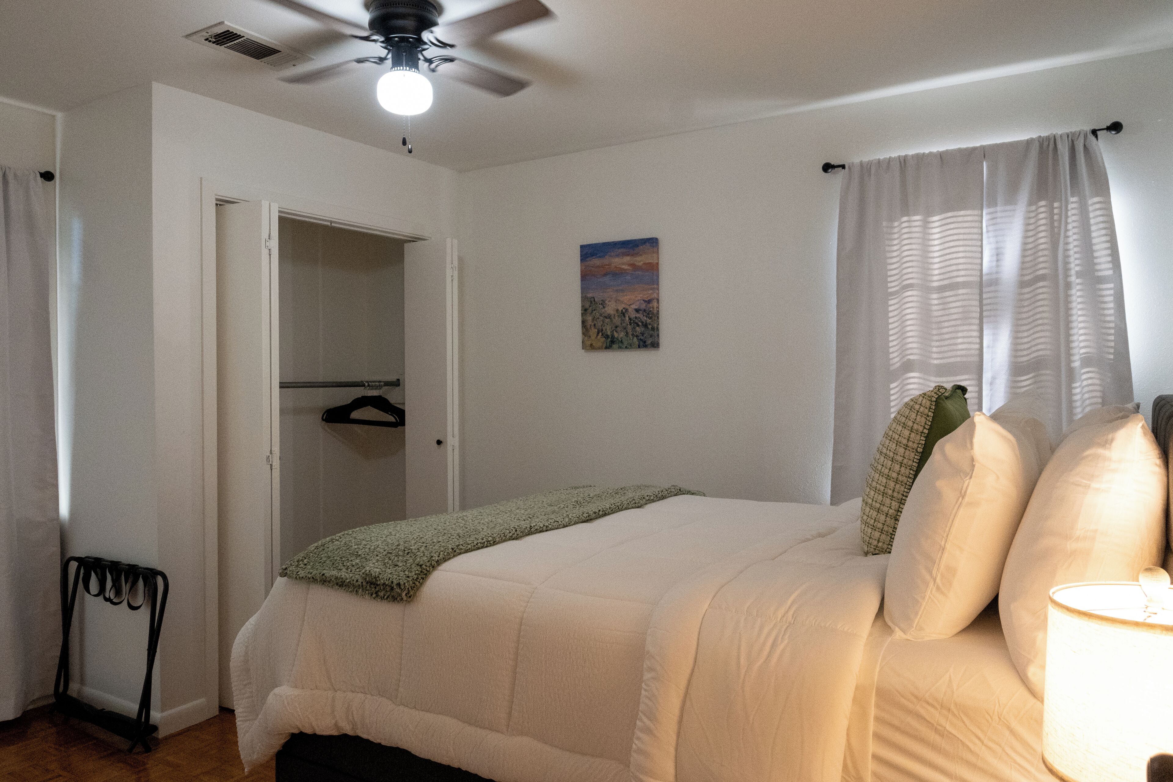 3 Schlafzimmer, Schreibtisch, Bügeleisen/Bügelbrett, kostenloses WLAN