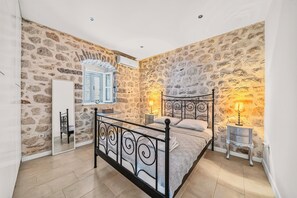 Room - Waterfront Apartment | Bay of Kotor | 3 Bedrooms (Muo)