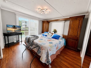 3 Schlafzimmer, Bügeleisen/Bügelbrett, WLAN, Bettwäsche