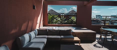 Apartamento Deluxe, vistas a la piscina | Terraza o patio