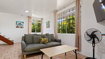 House, Patio, Garden View | Interior