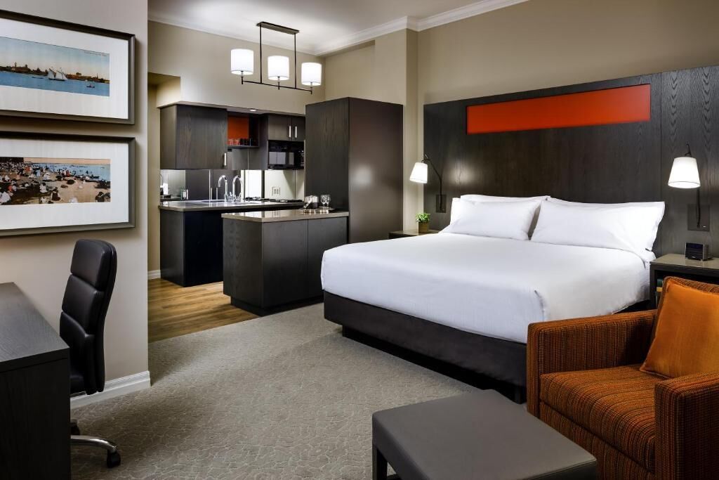In-room safe, iron/ironing board, free WiFi